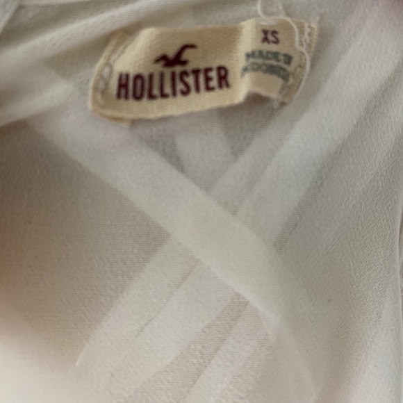 Lace front sheer Hollister Tank - Picture 6 of 9